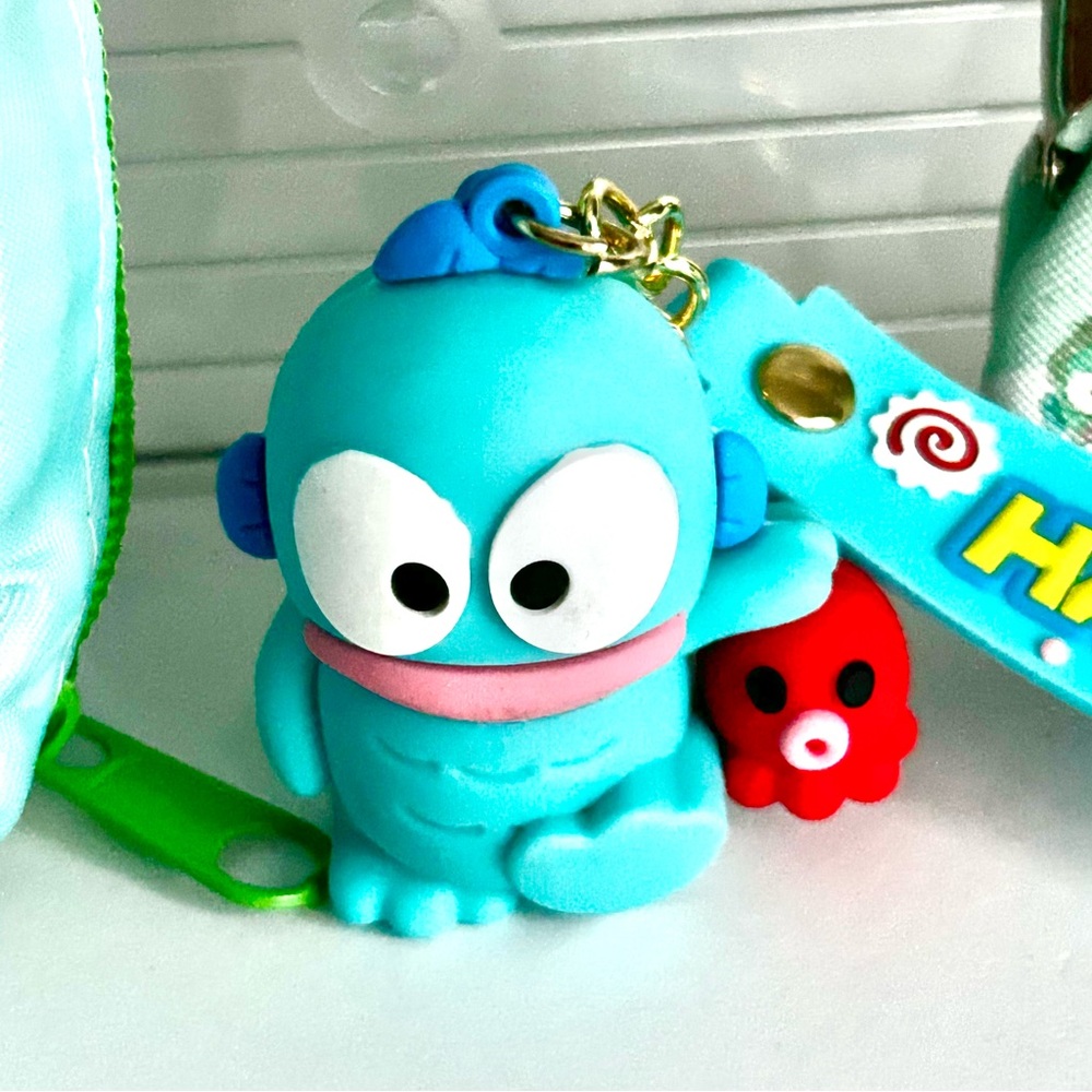 🩵Hangyodon Adorable 6-Piece Travel Mini Bundle! - Picture 3 of 7